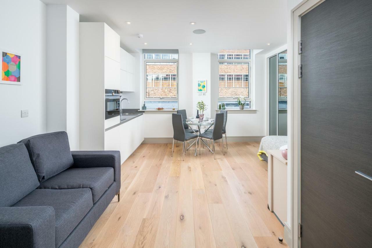Modern London City Apartment - Victoria Line Экстерьер фото